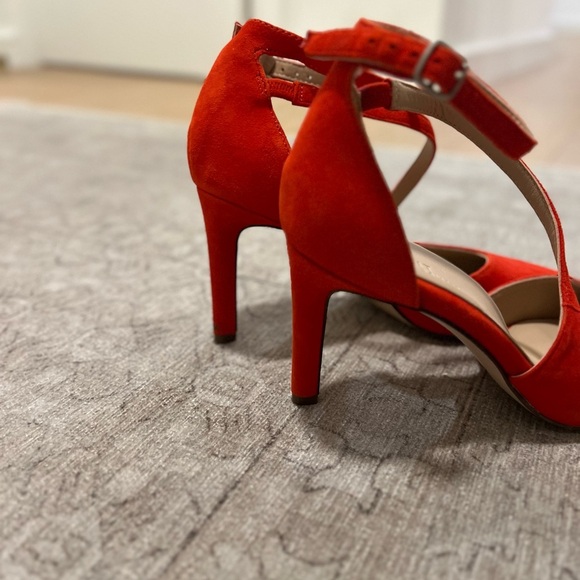 Elegant Red Women's Heels naturalizer size 6 - Picture 6 of 9